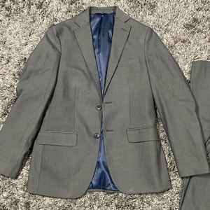 J.M. haggar suit 36R jacket 30x32 slacks gray